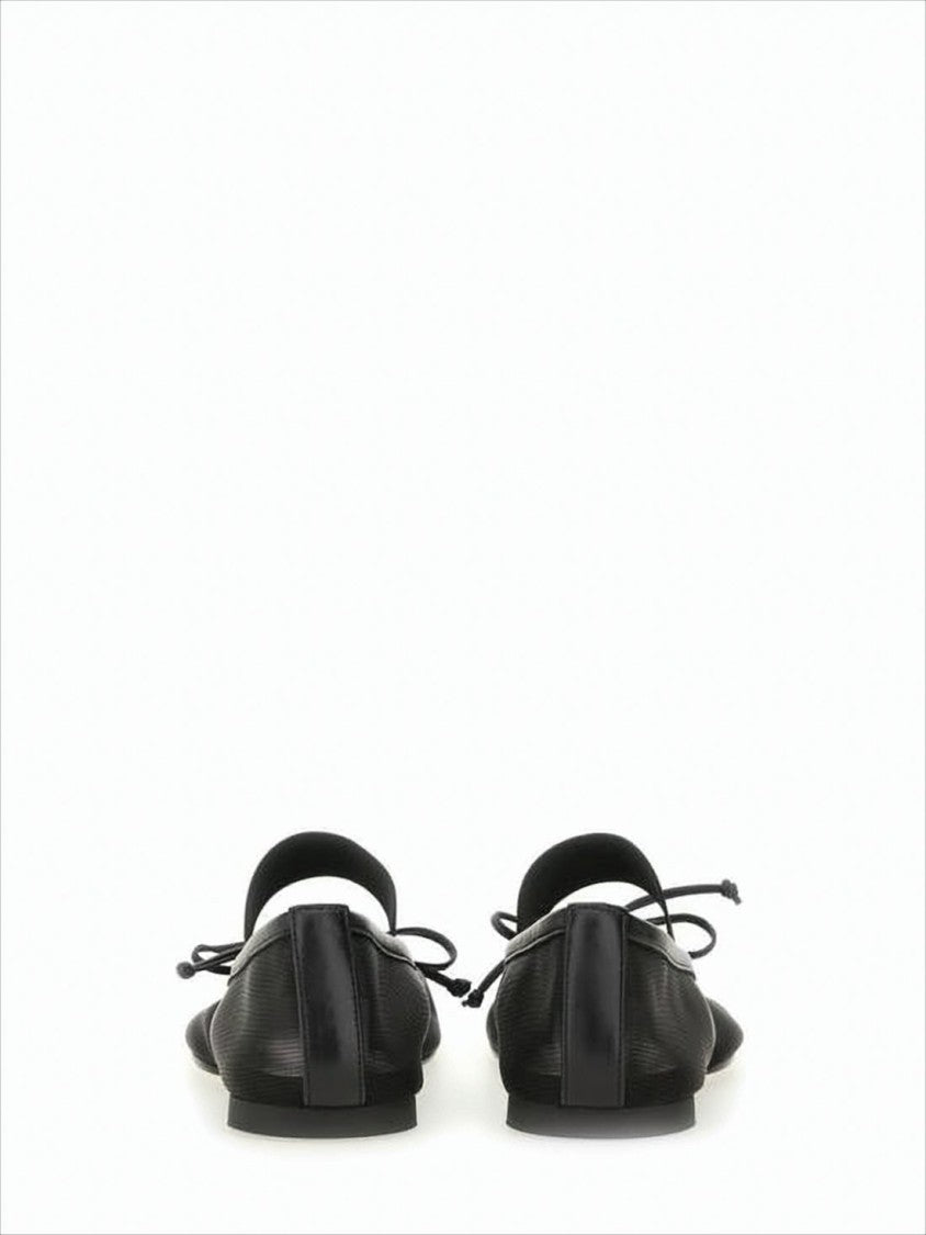 Pointed Toe Black Flats with Bow Detail
