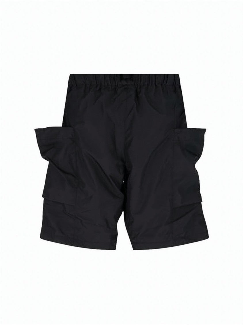 Relaxed Fit Black Shorts With Functional Pockets