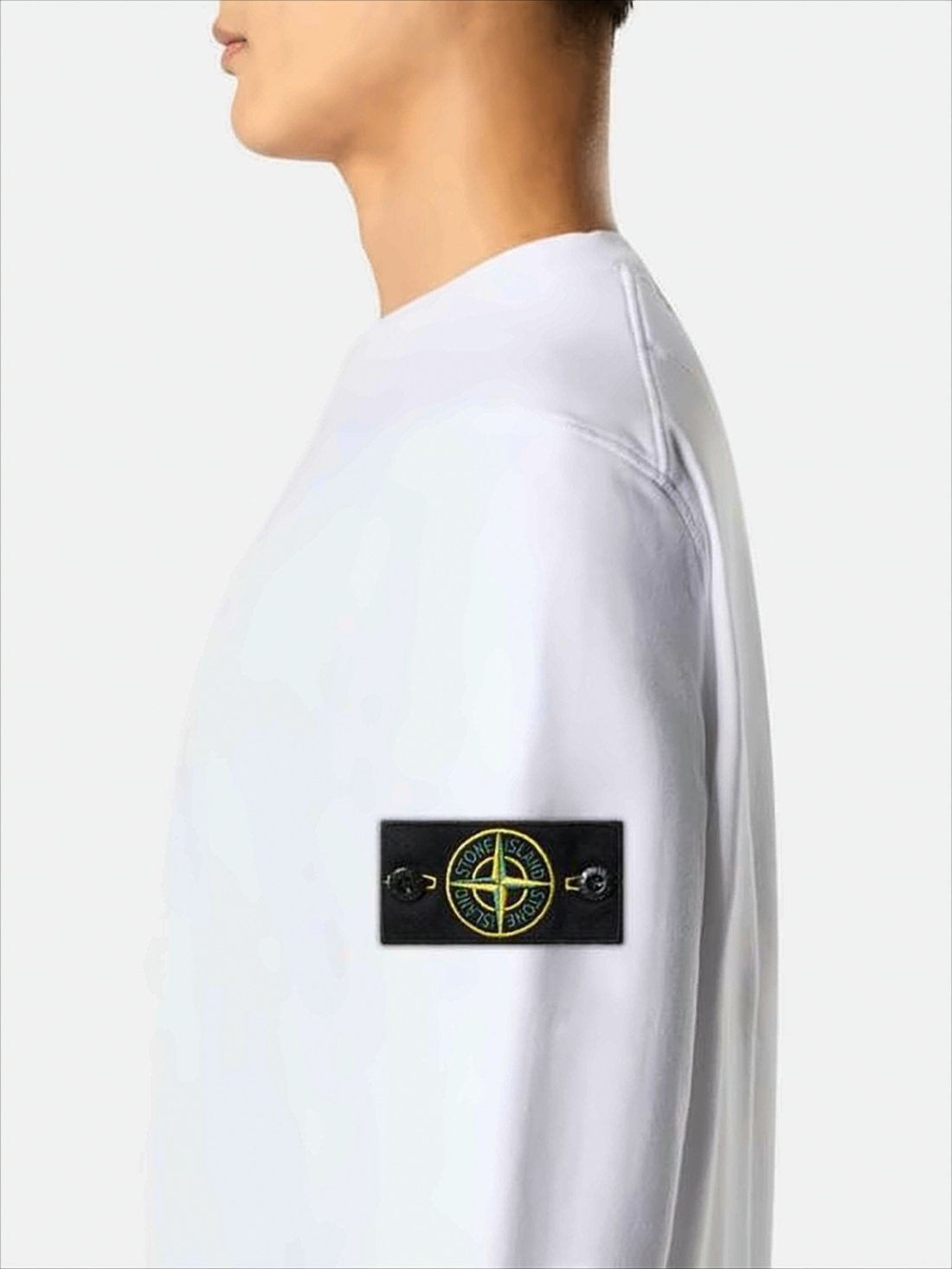 Long-Sleeve White Cotton T-Shirt with Distinctive Patch