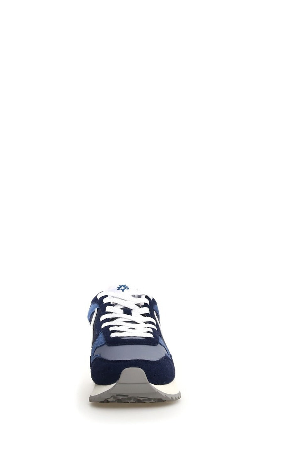 Avant-Garde Sneakers With High-Performance Design