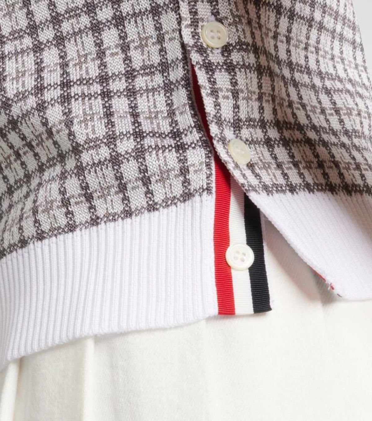 Checkered Knit Sleeveless Top with Pointed Collar