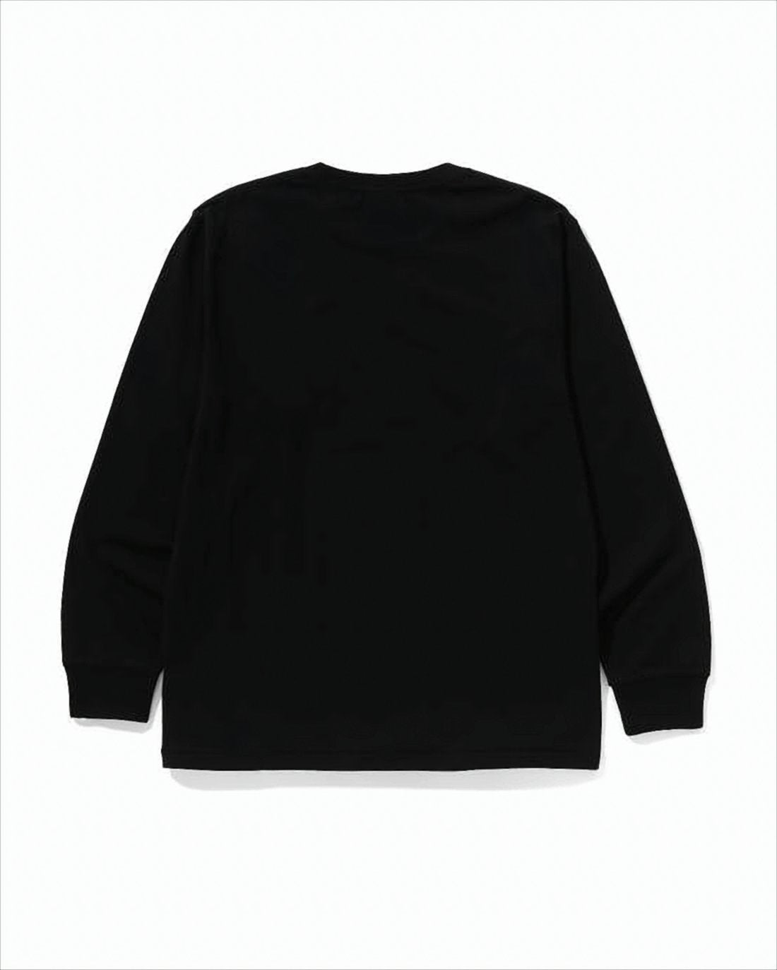 Czarny T-shirt z długim rękawem o luźnym kroju