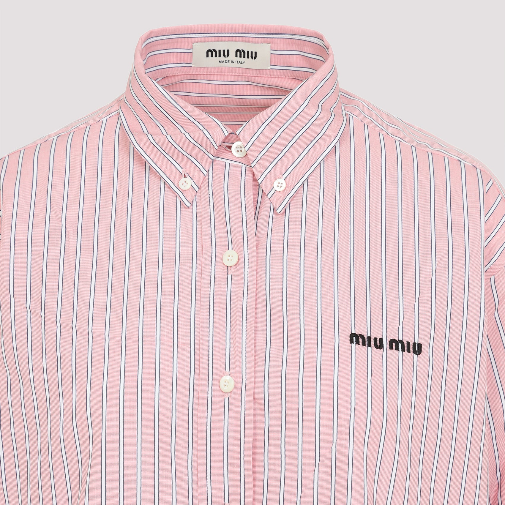 Classic Long-Sleeved Button-Up Shirt with Vertical Stripe Design