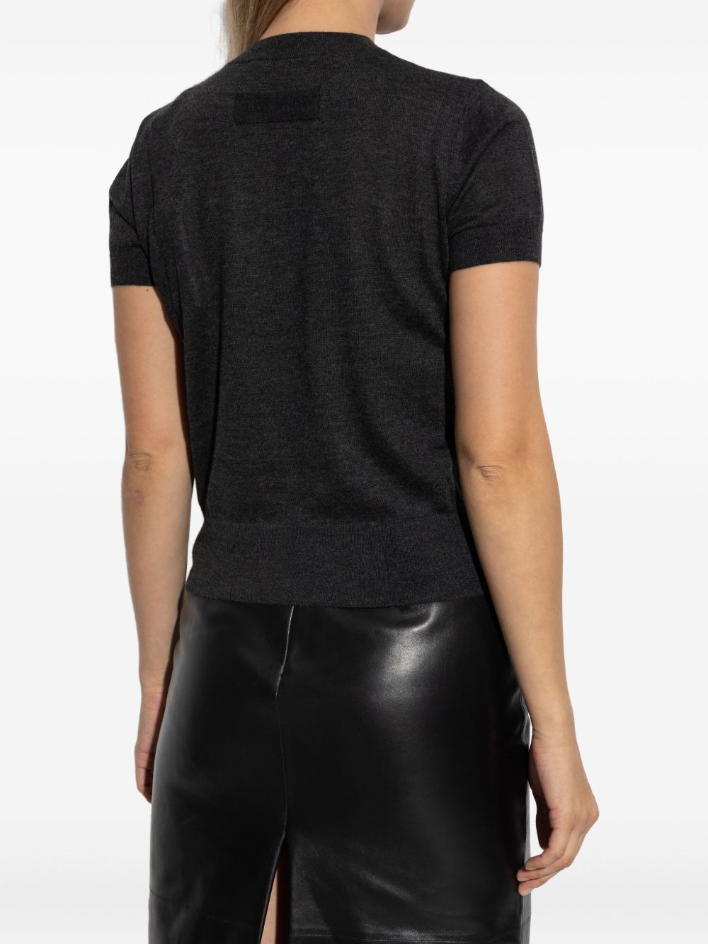 Close-fitting Fine Knit Sweater