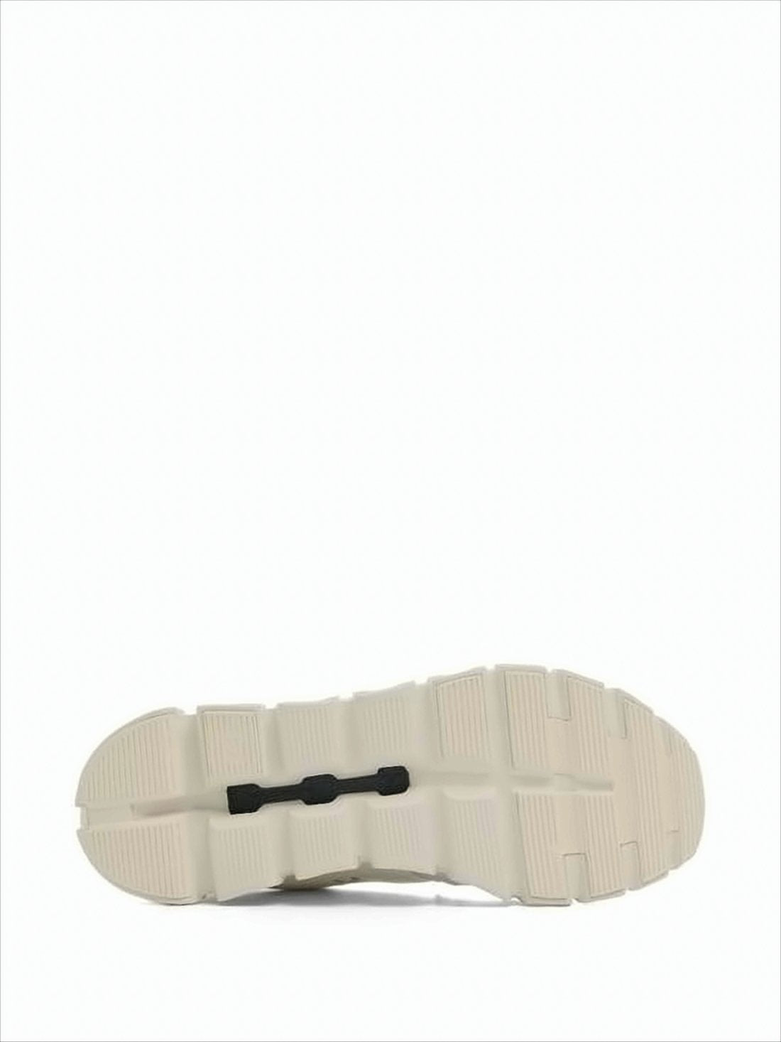 Sleek Minimalist Sneakers with Breathable Mesh Upper