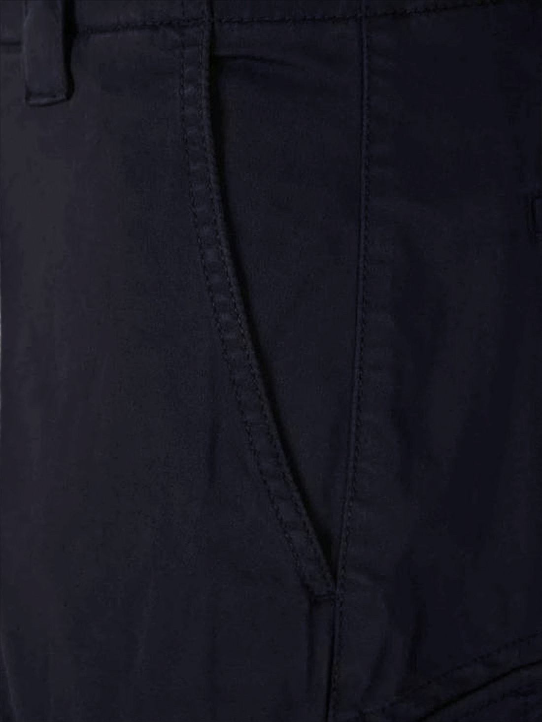 Sleek Tailored Straight Pants with Functional Cargo Pockets