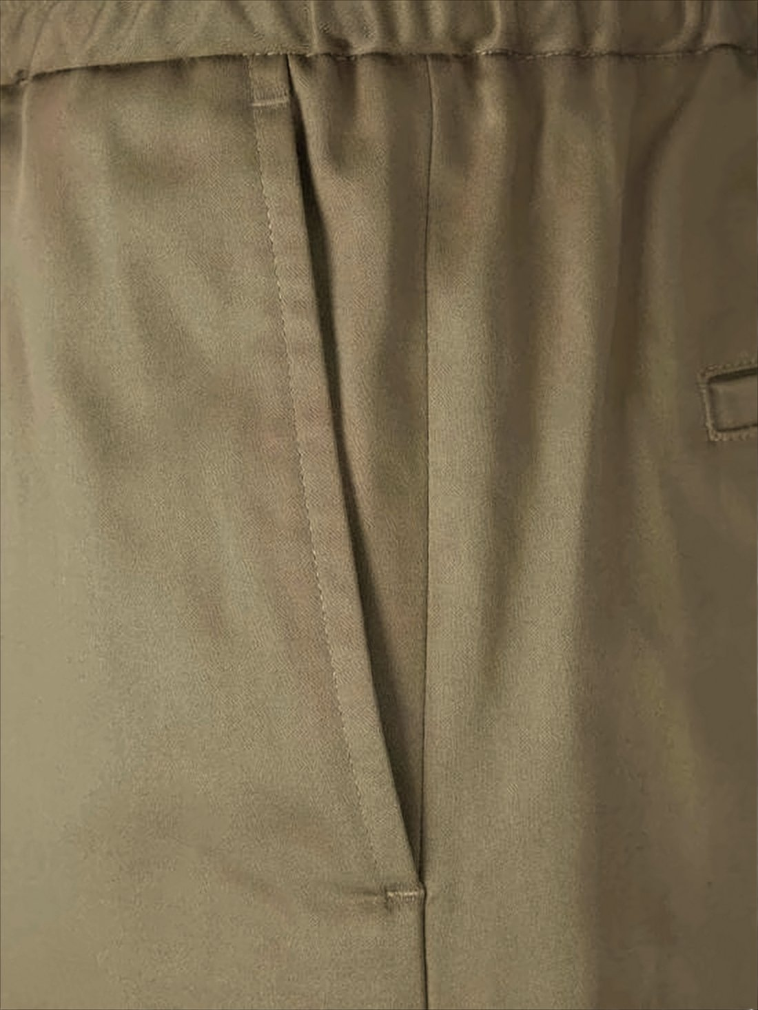 Minimalist Brown Shorts with Elastic Waistband