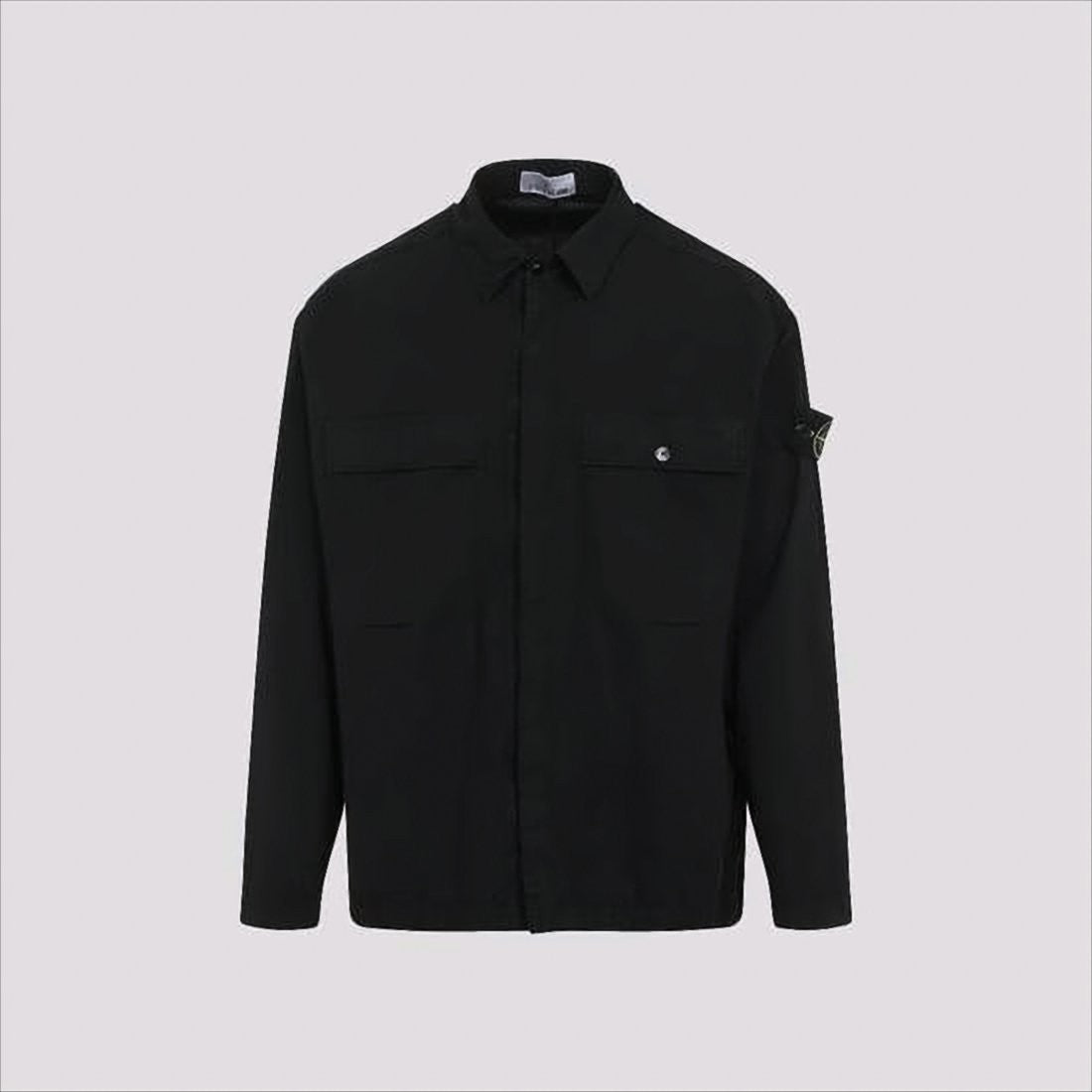 Long-Sleeve Black Shirt with Classic Collar and Style