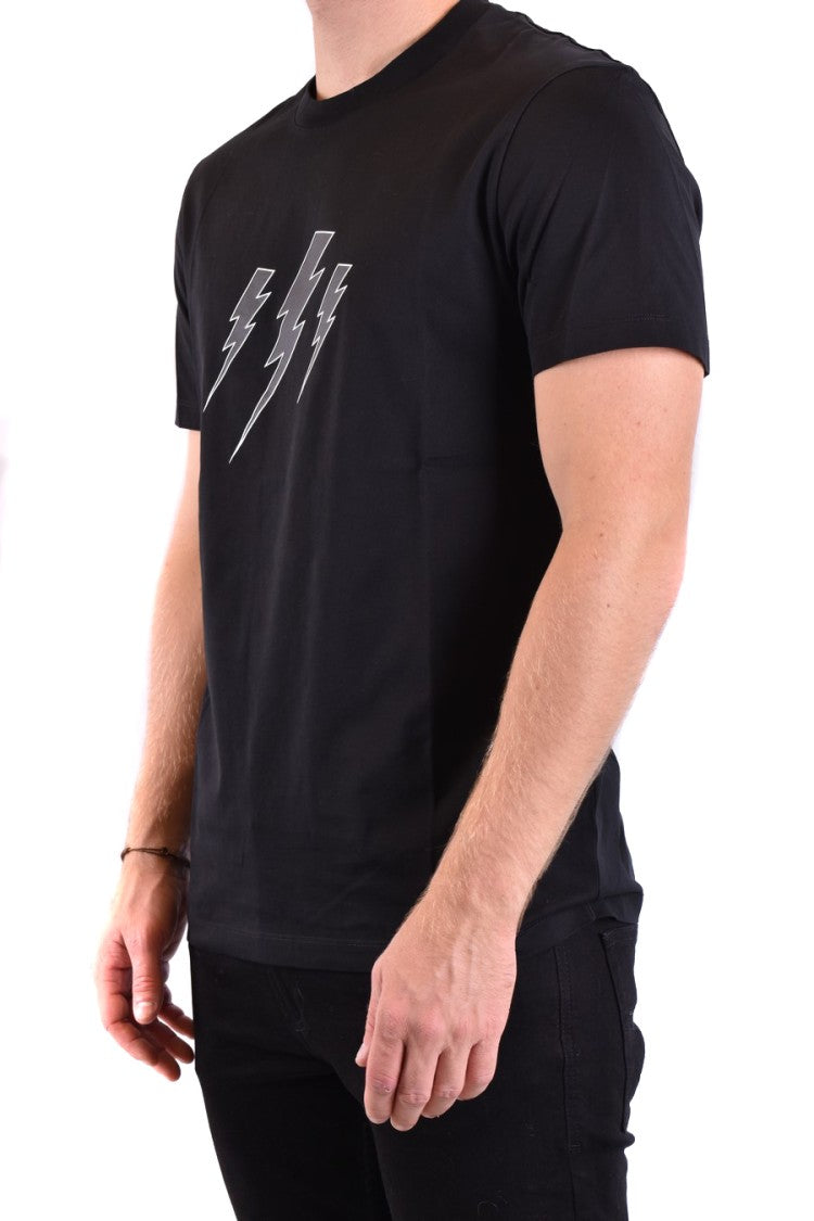 Sleek Cotton T-Shirt with Bold Lightning Graphic Design