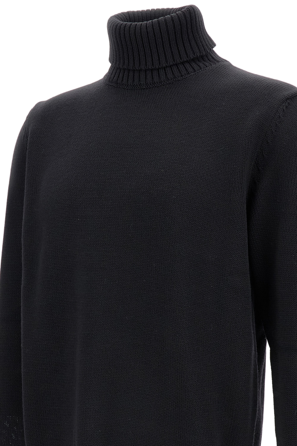 Turtle Neck Knitwear