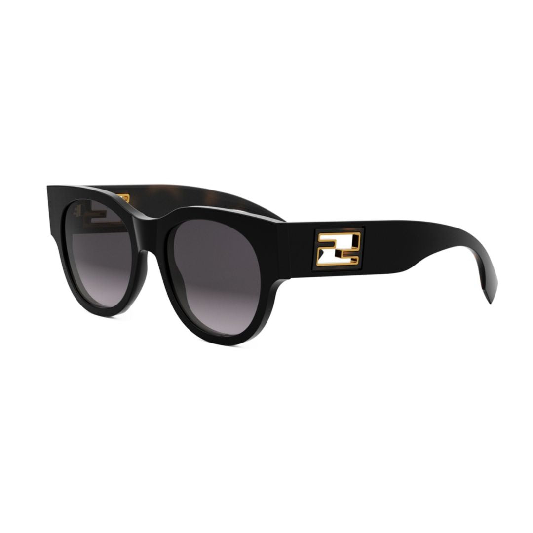 Fe40147i Oversized Black Plastic Sunglasses