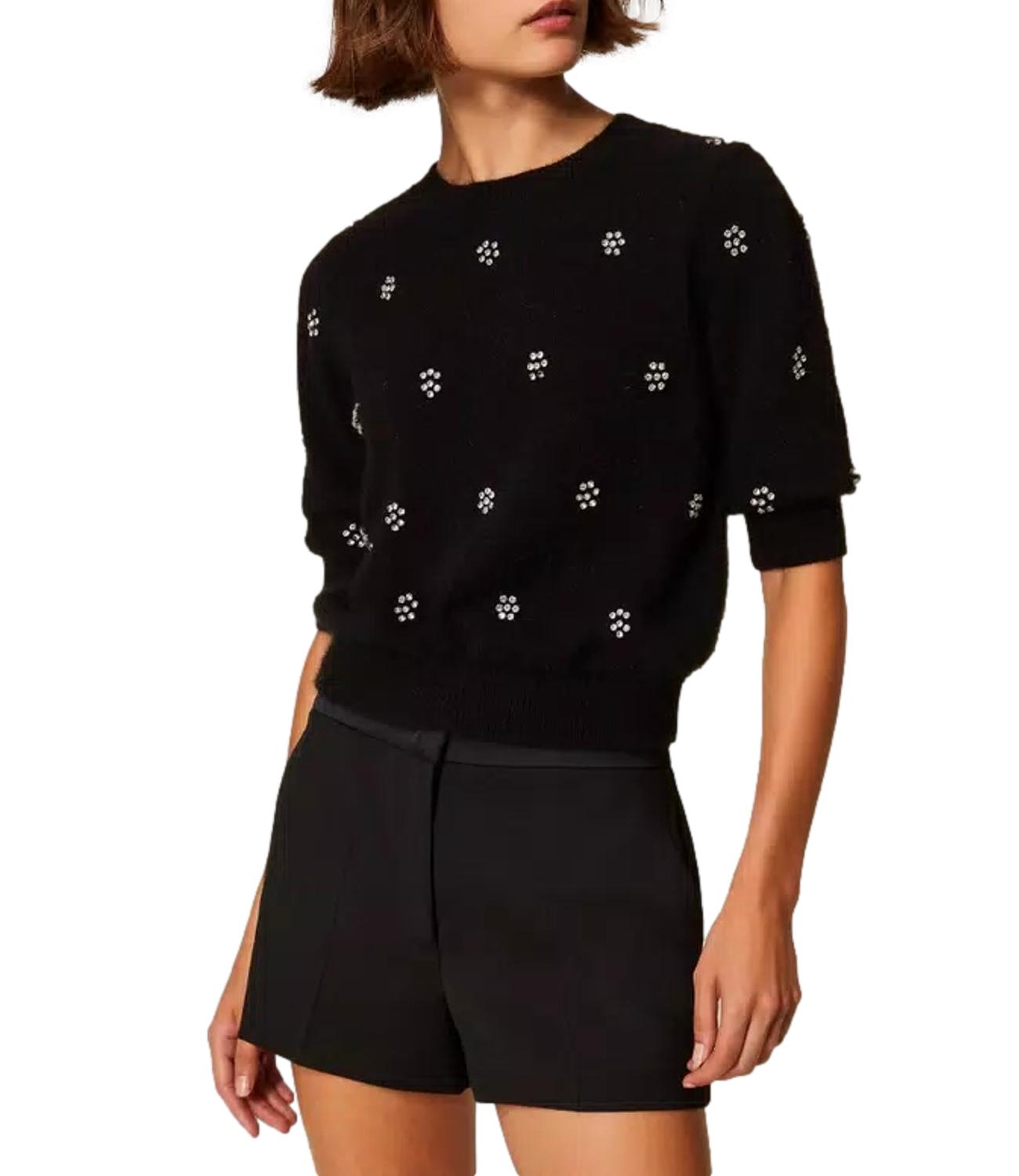 Embroidered Short-Sleeved Top With Fitted Silhouette