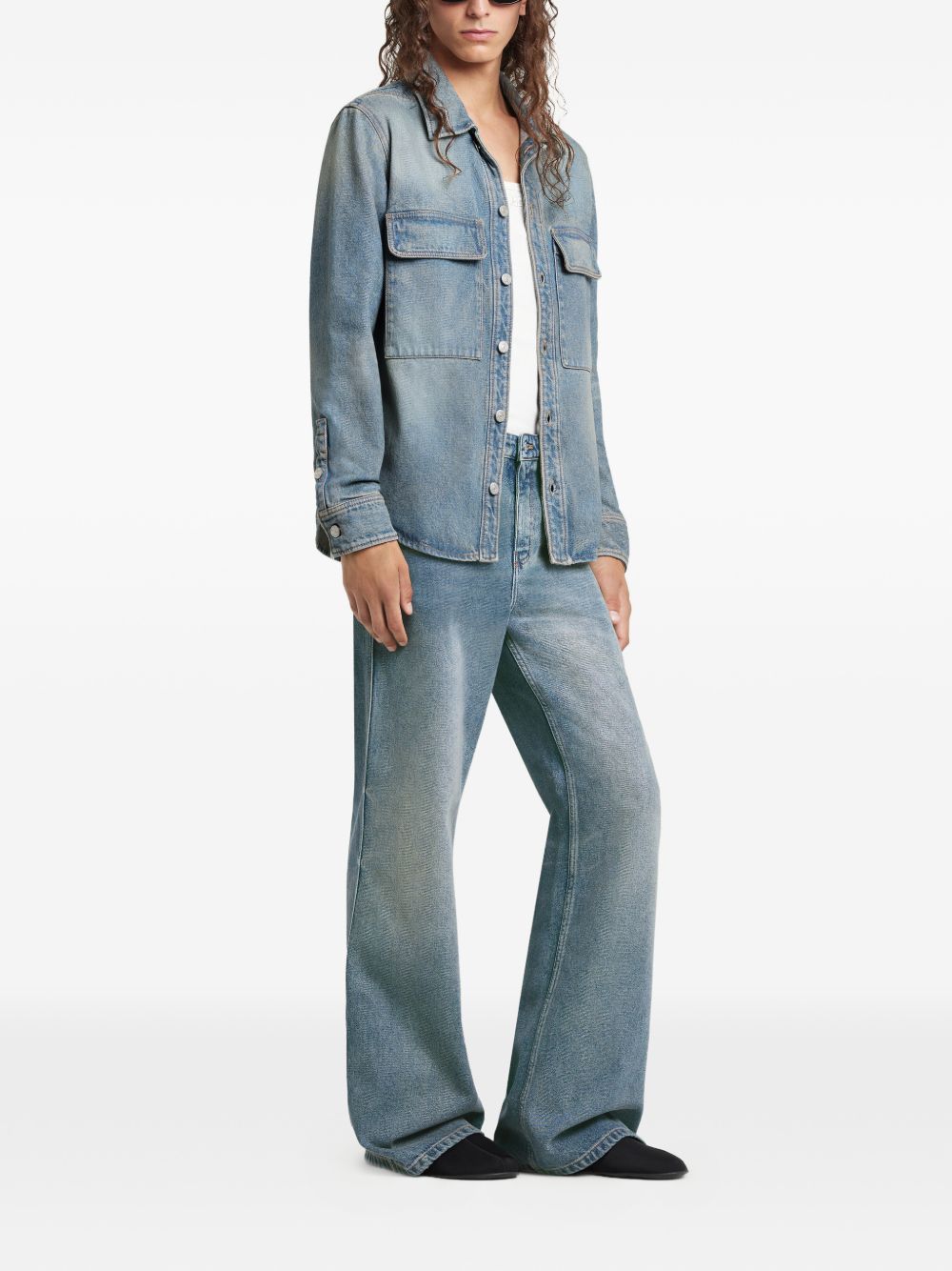 Classic Button-Up Denim Shirt With Flap Pockets