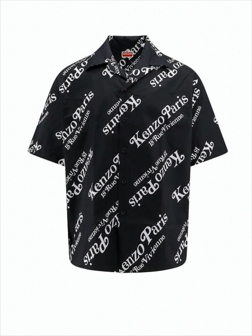 Short-Sleeved Shirt With Bold All-Over Print And Classic Collar