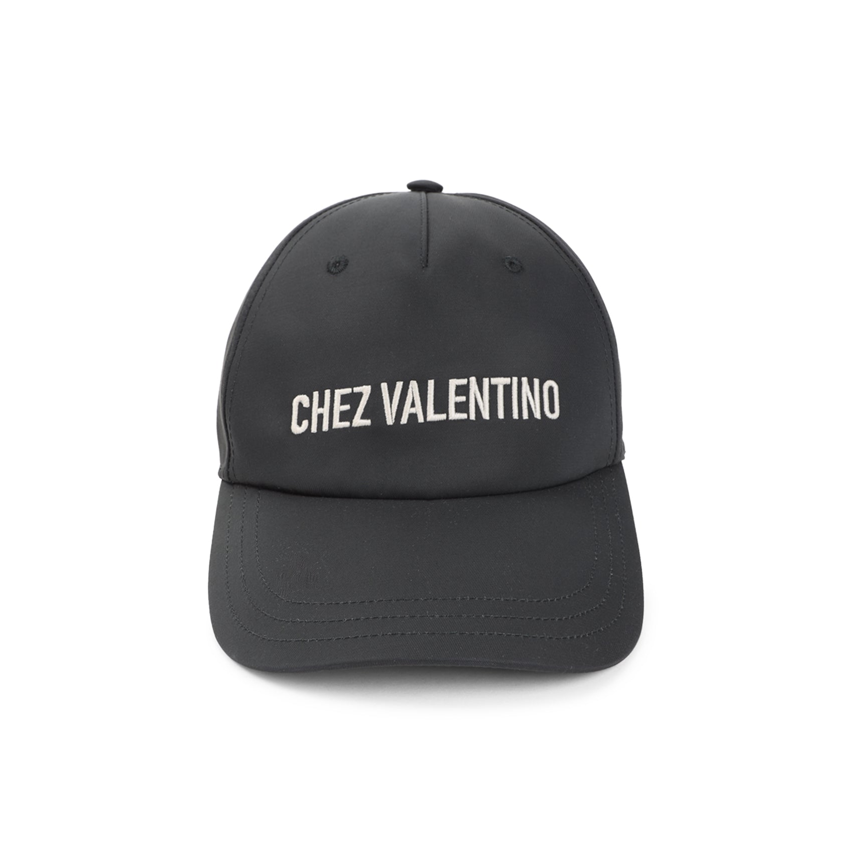 Curved Brim Black Baseball Cap With Embroidered Detailing