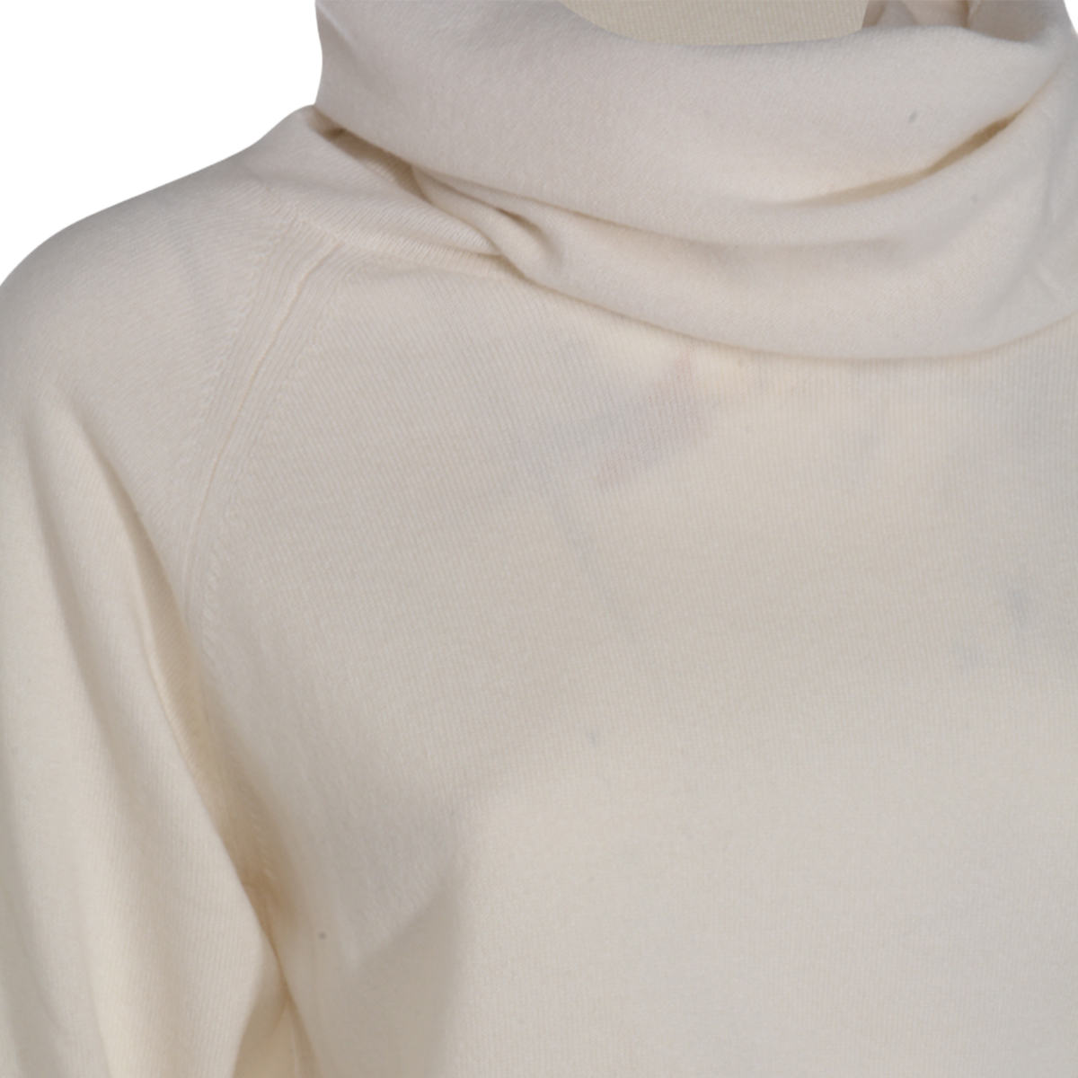 Creamy Relaxed-Fit Turtleneck Sweater with Ribbed Details