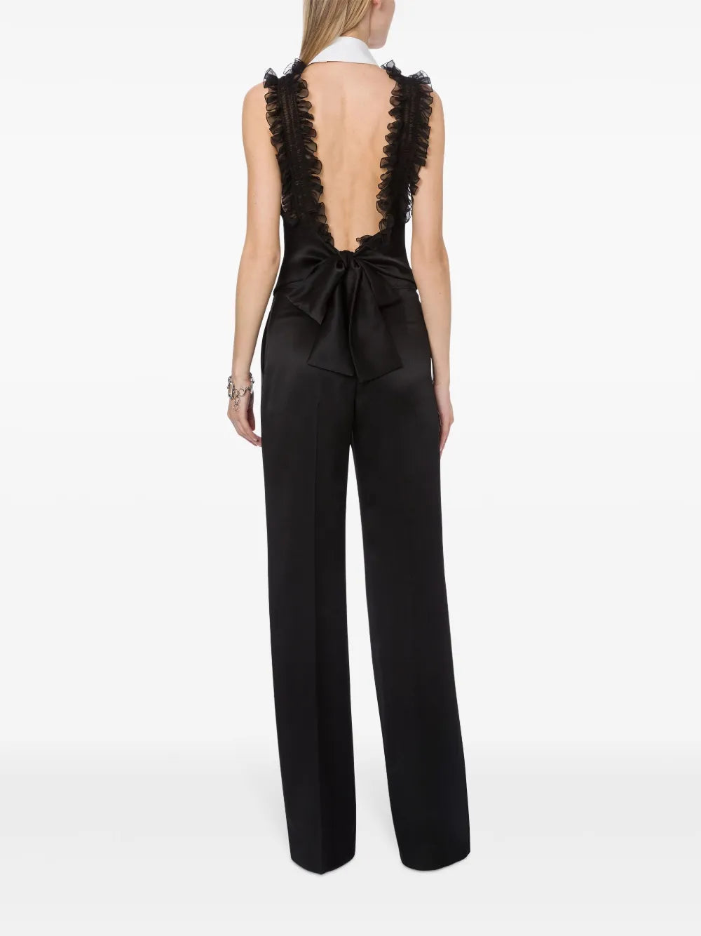 Tailored Neutrals Pants with Minimalist Silhouette
