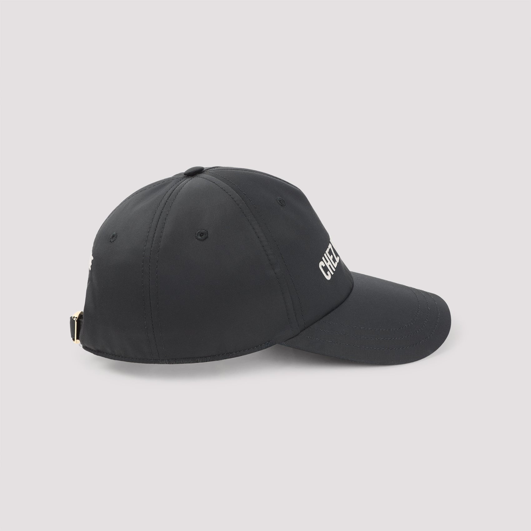 Curved Brim Black Baseball Cap With Embroidered Detailing