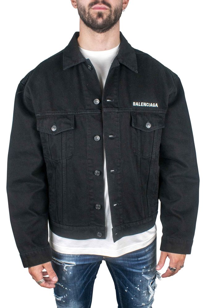 Cropped Black Denim Jacket With Flap Pockets