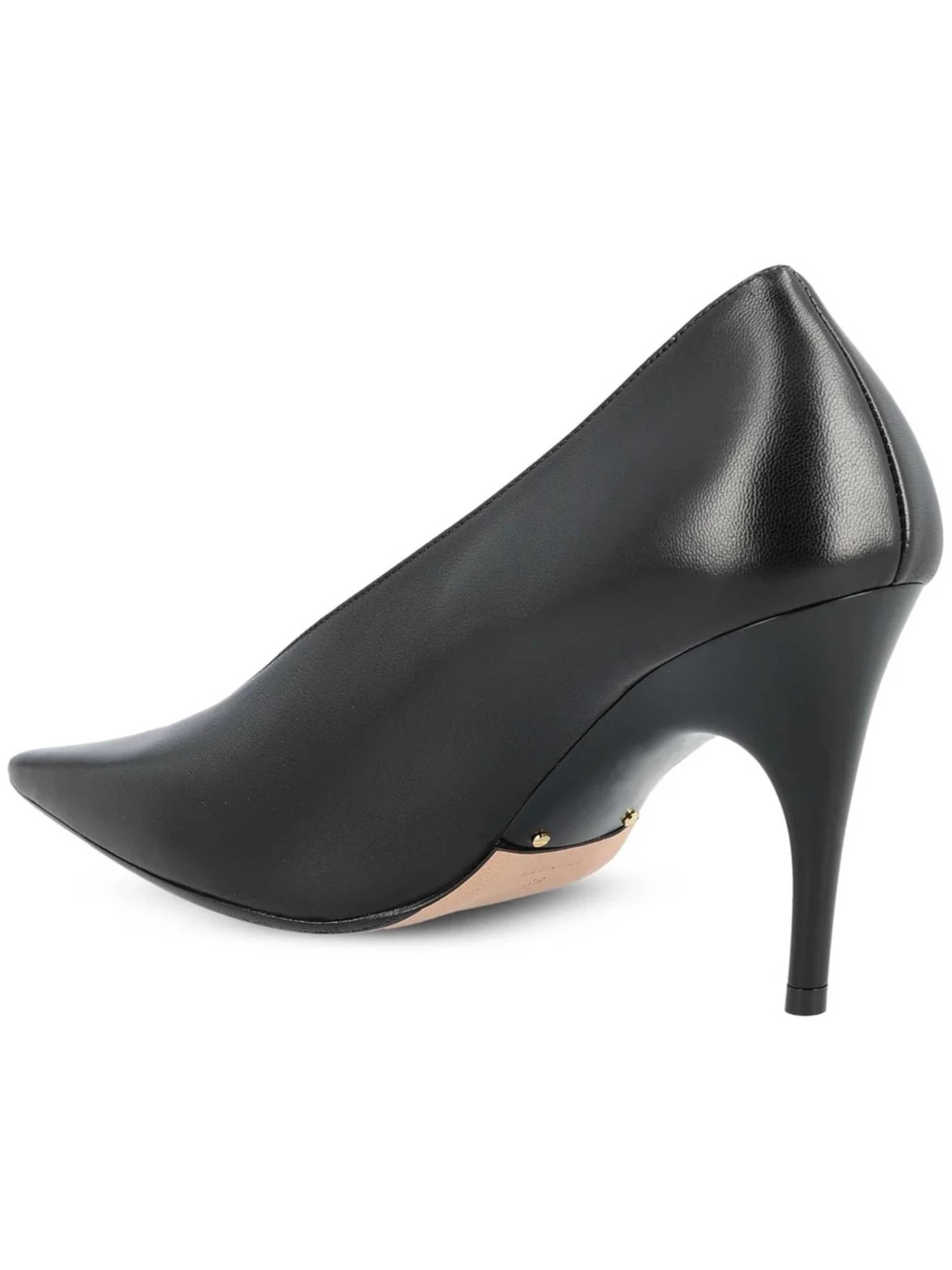 Black Duchesse Pointed-Toe Pump