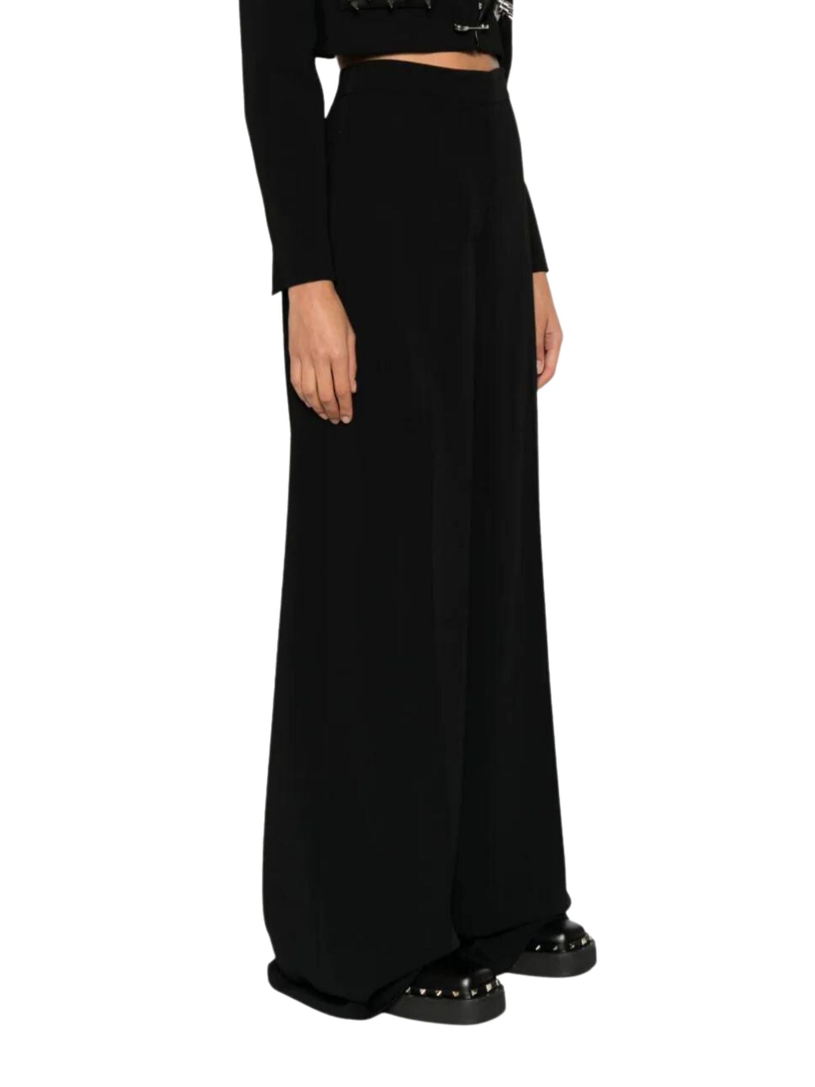 Black Loose-Fitting Trouser