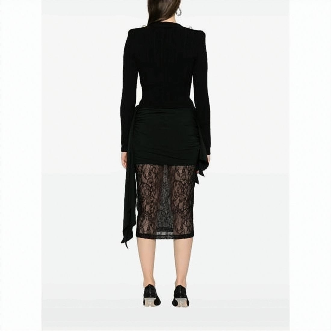 Fitted Ribbed Knit Cardigan with Structured Shoulders