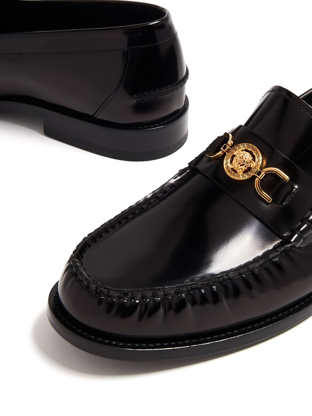 Glossy Flat Shoes in Smooth Silk