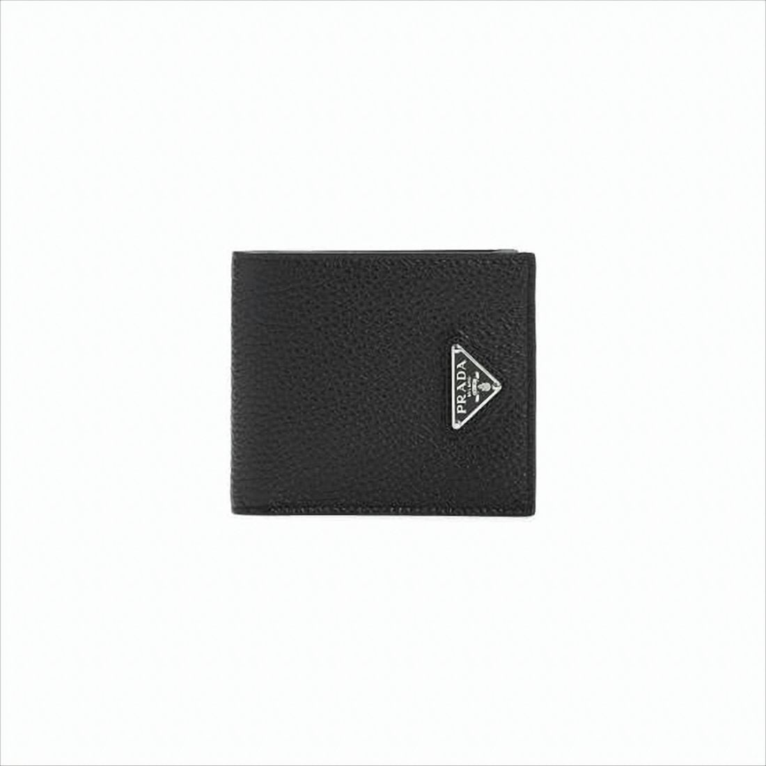 Textured Calf Leather Bifold Wallet