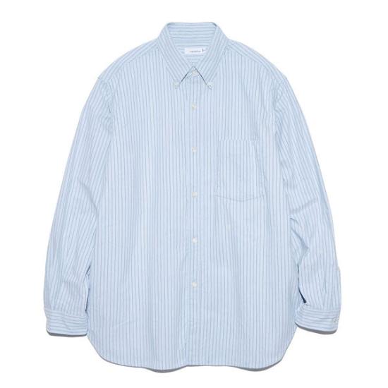 Long-Sleeve Shirt with Classic Collar and Subtle Stripe Pattern