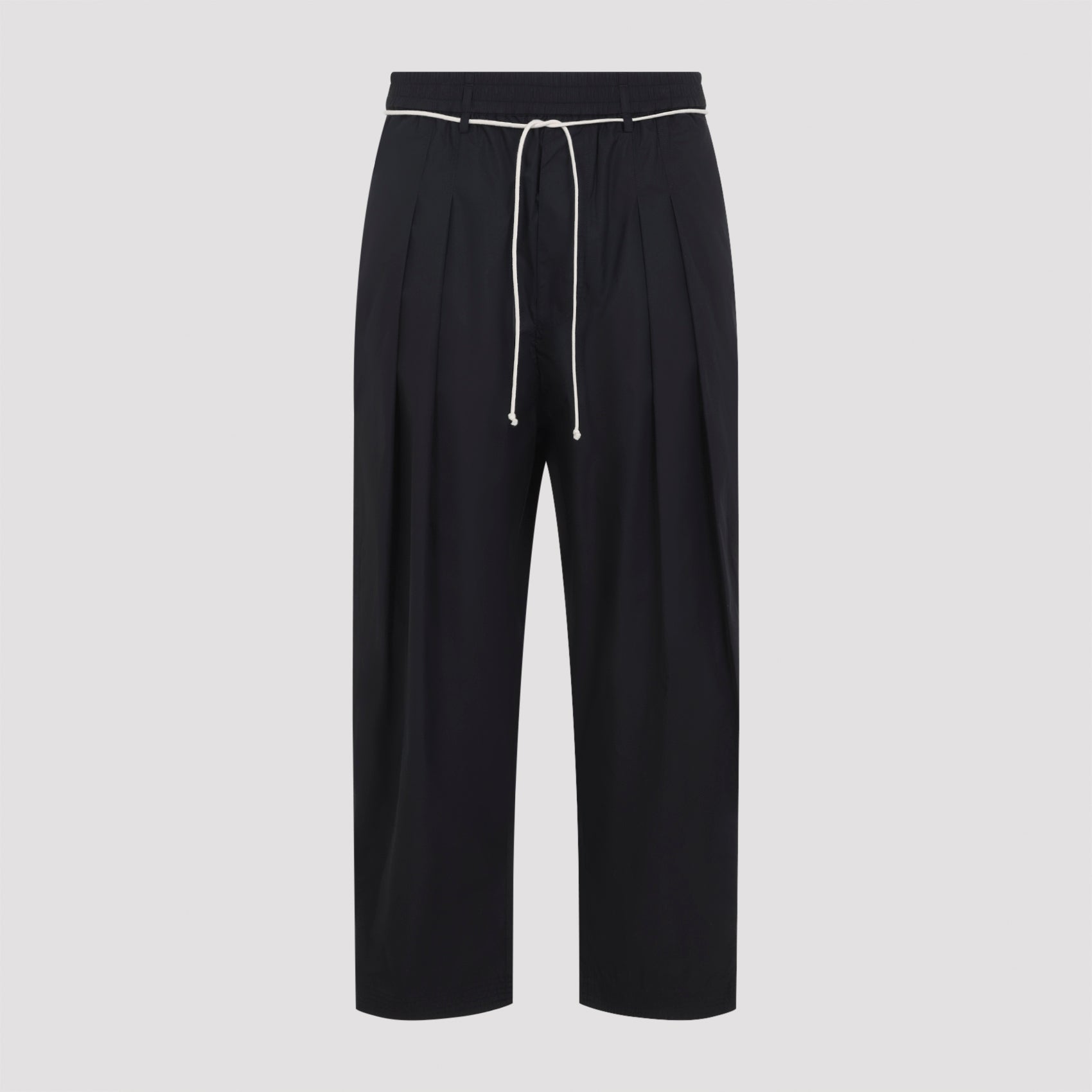 Relaxed Fit Black Trousers with Pleated Front