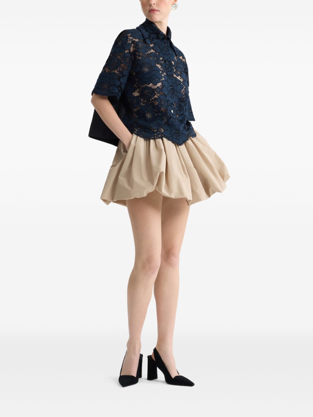 Cropped Lace Shirt with Floral Patterns