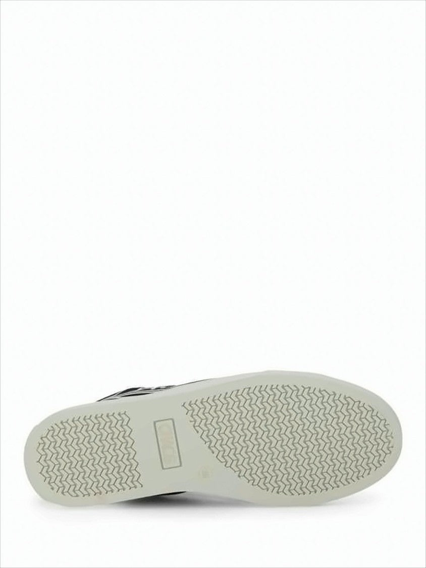 High-Top Sneakers with Graphic Emblem and Textured Sole