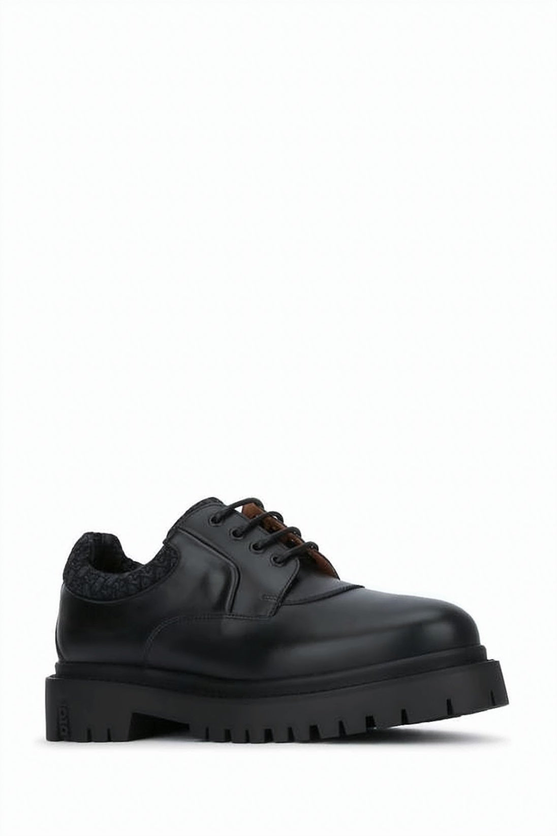 Lace-Up Dress Shoes with Textured Fabric Collar