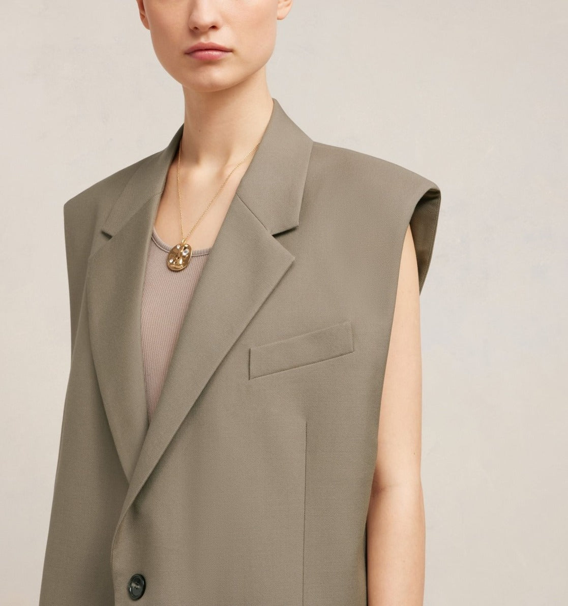 Sleeveless Tailored Blazer With Notch Lapel