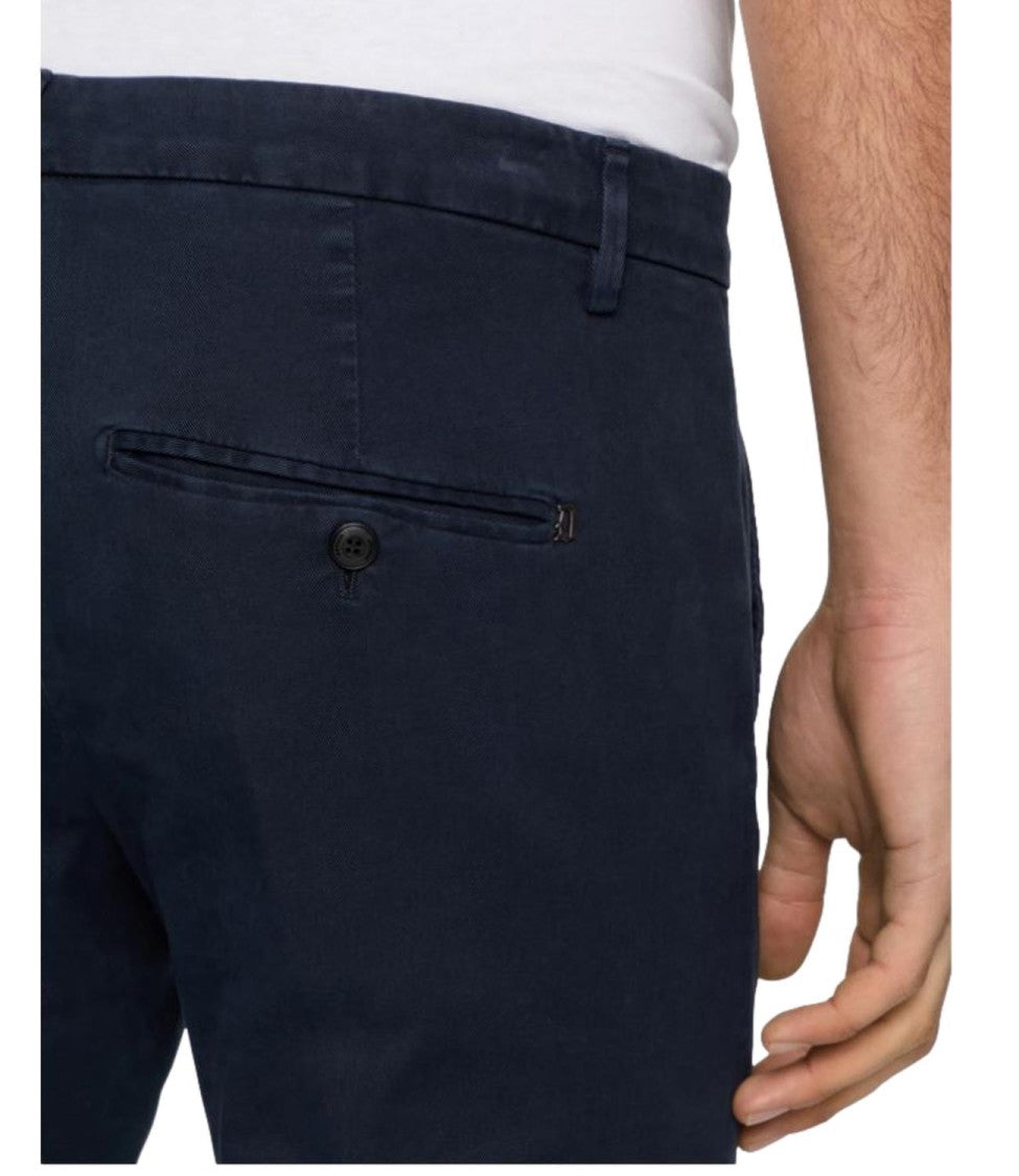 Straight-Leg Blue Denim Jeans With Five-Pocket Design