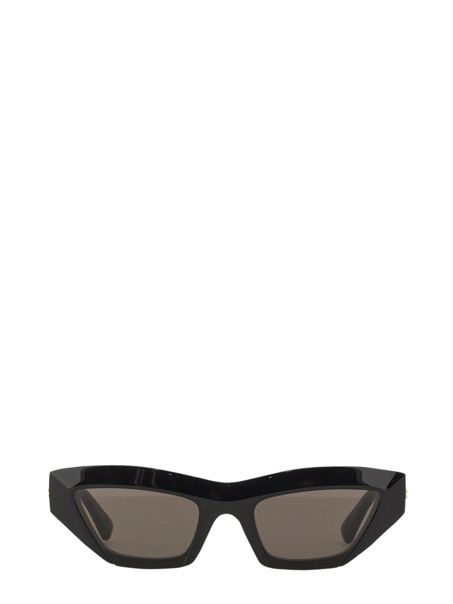 Sculptured Cat Eye Sunglasses with Glossy Finish