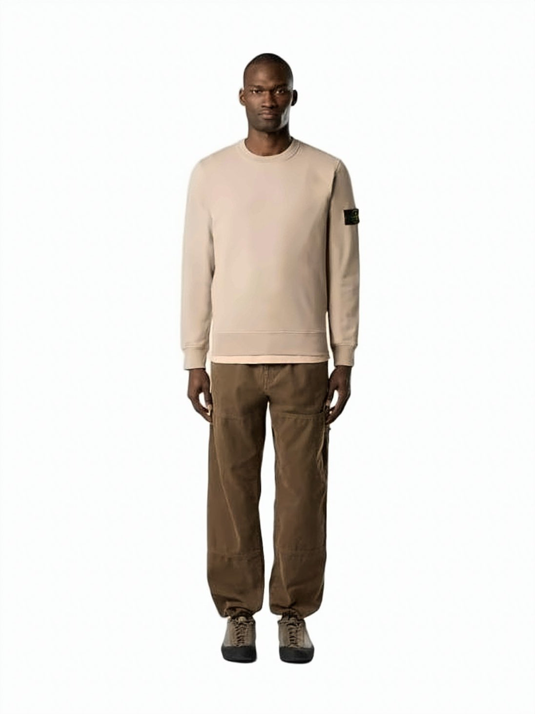 Long-Sleeve Sweatshirt with Distinctive Patch Logo