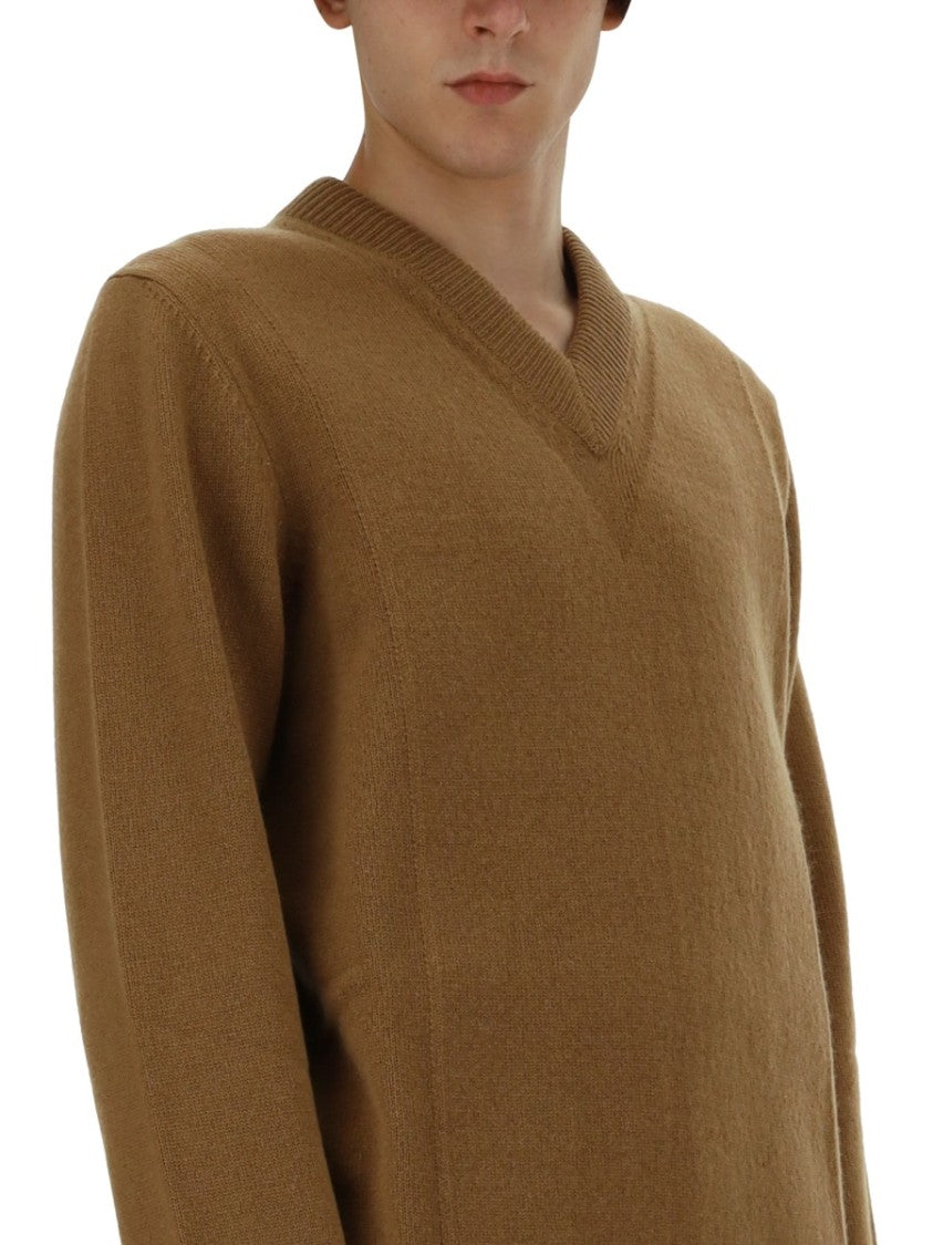 Relaxed Fit V-Neck Sweater With Ribbed Details
