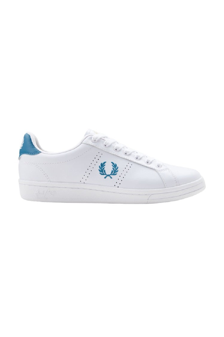 B721 Tennis Shoe