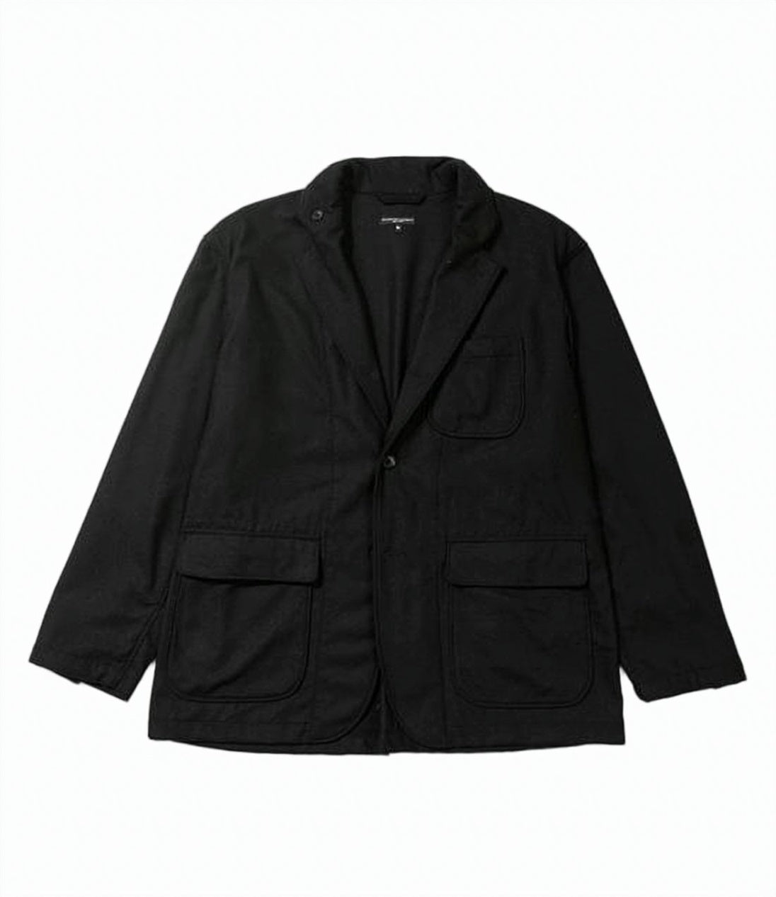 Tailored Black Suit Jacket with Classic Lapel and Structured Fit
