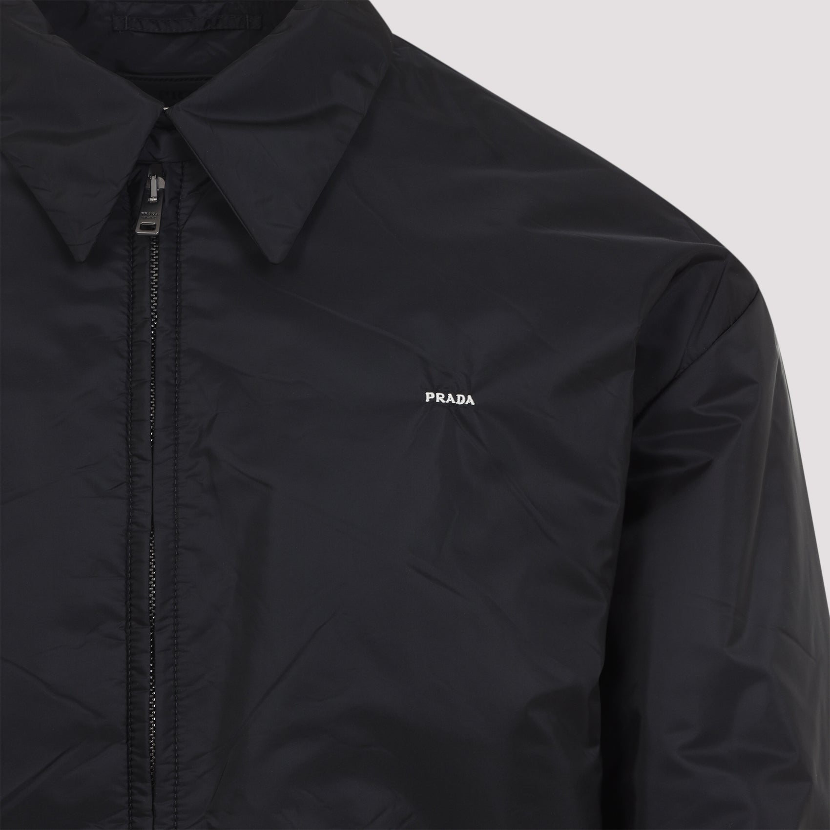 Lightweight Polyamide Jacket with Classic Collar