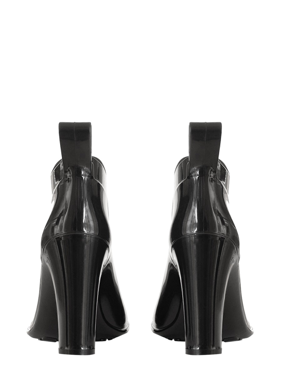 Black Rubber Shine Boot with Notched Sole