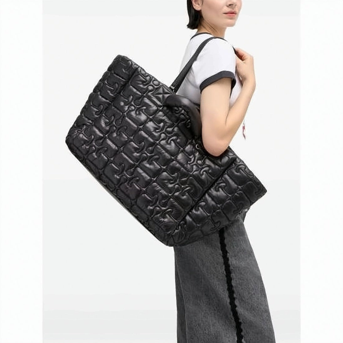 Quilted Black XXL Tote Bag with Padded Handles and Olive Green Pouch