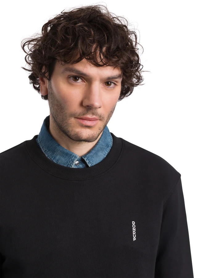 Classic Black Crewneck Sweatshirt with Subtle Logo Detail