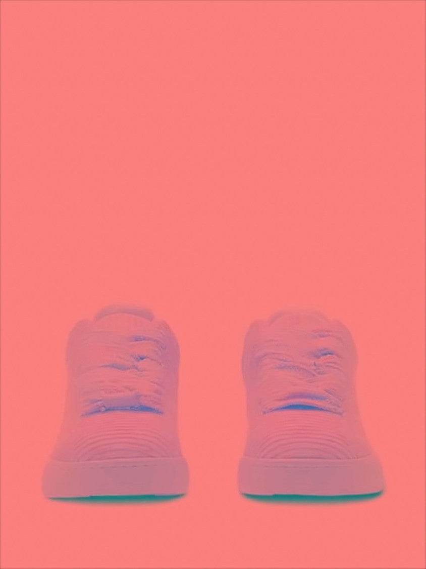 Ribbed Texture Low-Top Sneakers