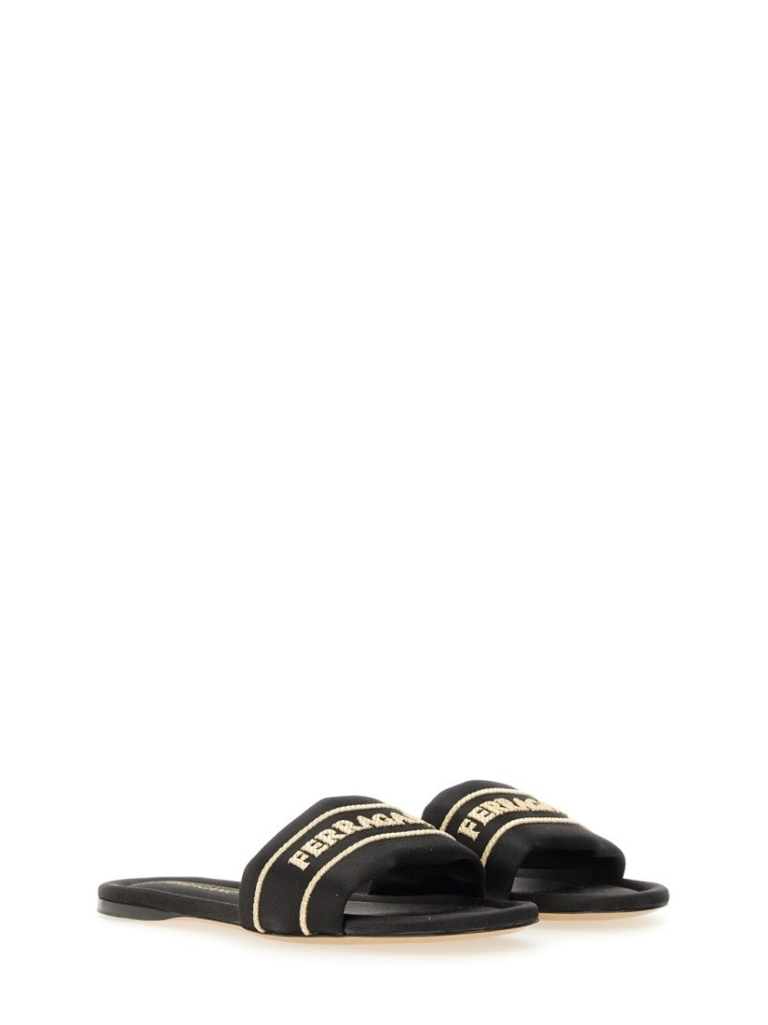 Slide Sandal With Iconic Logo Detail