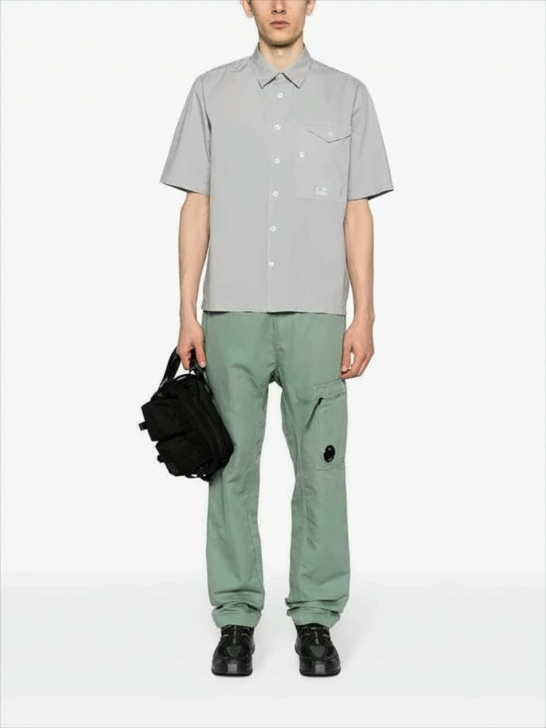 Boxy-Fit Short-Sleeve Shirt with Classic Collar and Flap Pocket