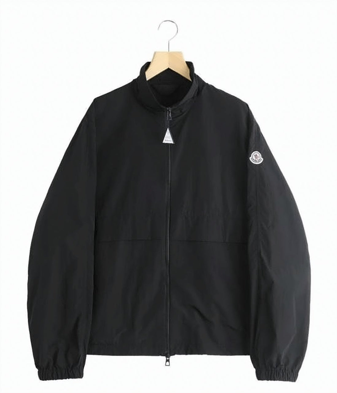 Fitted Black Jacket With Adjustable Waist And Hood