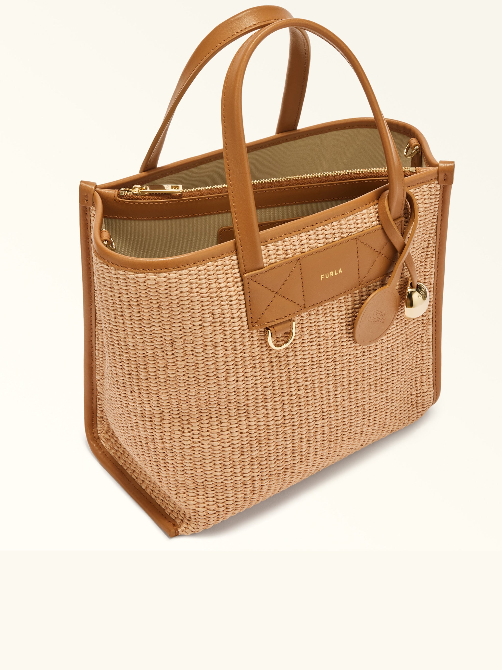 Divide It S Woven Leather S Tote