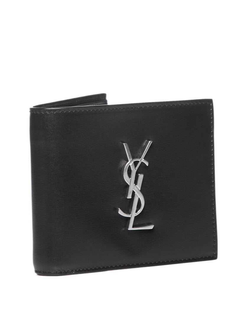 Minimalist Black Calfskin Wallet With Clean Lines